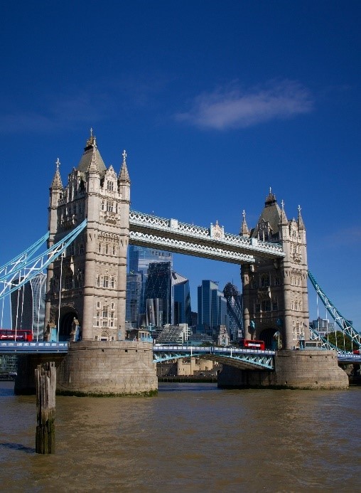 Viking walking tour by the Thames
